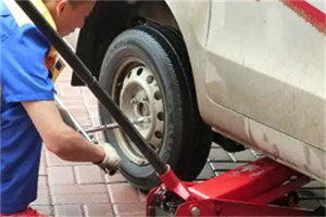 黄梅附近拖车24小时服务热线电话